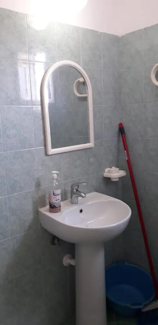 Marina Apartaments Himare 0*,  Albania